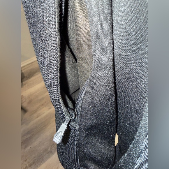 Spyder Men’s XL Black 1/4 Zip Performance Pullover Jacket - Picture 8 of 12